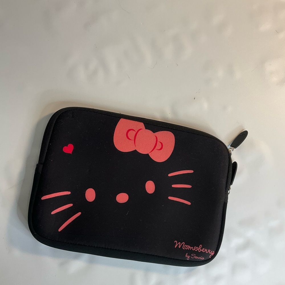 Hello kitty Sanrio mom berry logo black case